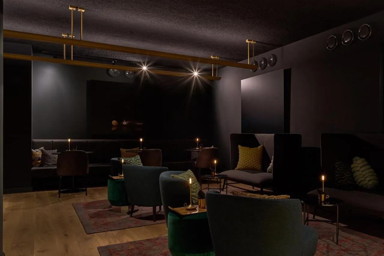 Eden Hotel Amsterdam 4*,