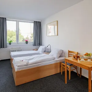 Cooliving , Praha Česká republika